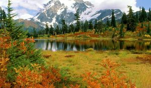 Preview wallpaper mount shuksan, washington, park, lake, mountain, autumn