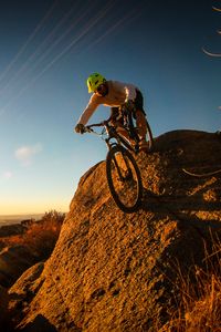 Preview wallpaper mountain bike, cyclist, man