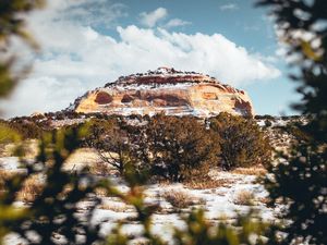 Preview wallpaper mountain, cliff, plateau, winter, landscape