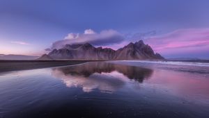 Preview wallpaper mountain, clouds, coast, iceland