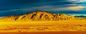 Preview wallpaper mountain, desert, sunset, landscape