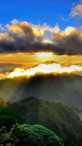 Preview wallpaper mountain, fog, clouds, sun, rays, morning