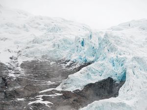 Preview wallpaper mountain, glacier, fog, landscape