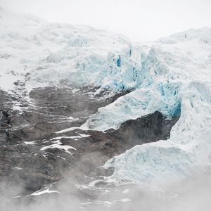 Preview wallpaper mountain, glacier, fog, landscape