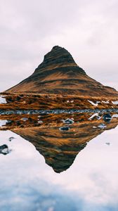 Preview wallpaper mountain, hill, lake, water, reflection