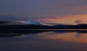 Preview wallpaper mountain, hills, reflection, lake, twilight