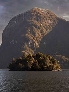 Preview wallpaper mountain, island, sea, trees