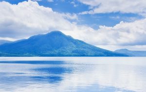 Preview wallpaper mountain, lake, clouds, reflection, blue
