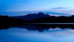 Preview wallpaper mountain, lake, dusk, dark, landscape