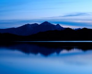 Preview wallpaper mountain, lake, dusk, dark, landscape