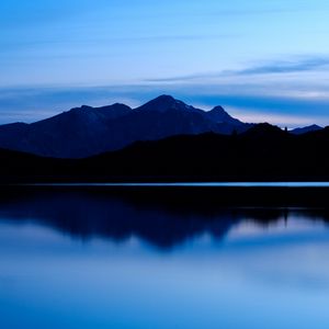 Preview wallpaper mountain, lake, dusk, dark, landscape