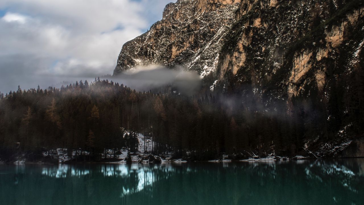 Wallpaper mountain, lake, fog, pragser wildsee, italy, landscape