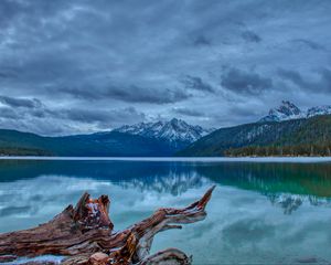Preview wallpaper mountain, lake, landscape, reflection, log