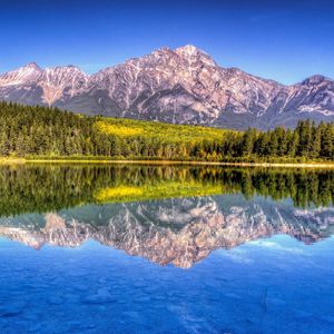 Preview wallpaper mountain, lake, landscape, beautifully