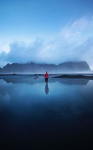 Preview wallpaper mountain, lake, solitude, loneliness, fog, iceland