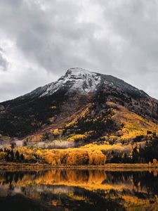 Preview wallpaper mountain, lake, trees, autumn, landscape