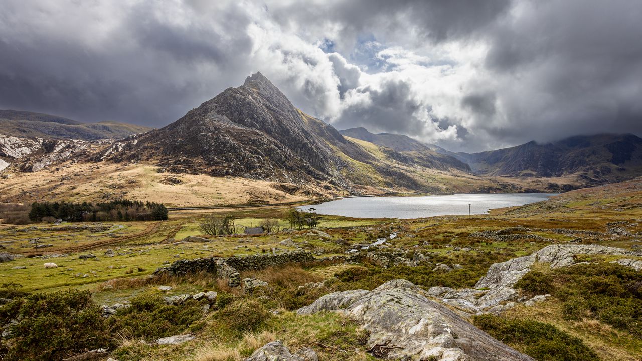 Wallpaper mountain, lake, valley, grass