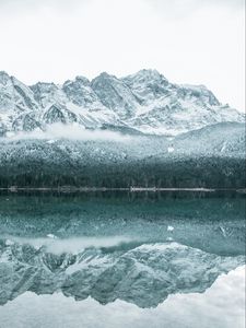 Preview wallpaper mountain, lake, winter, snow, reflection