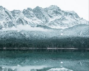 Preview wallpaper mountain, lake, winter, snow, reflection
