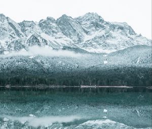 Preview wallpaper mountain, lake, winter, snow, reflection