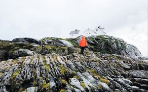 Preview wallpaper mountain, man, hill, winter, norway