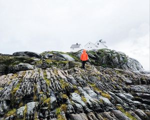 Preview wallpaper mountain, man, hill, winter, norway