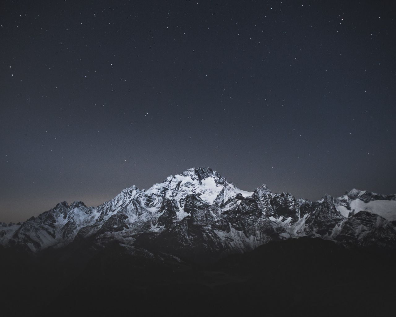 Download wallpaper 1280x1024 mountain, night, starry sky, dark standard ...
