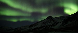 Preview wallpaper mountain, northern lights, snow, night, iceland