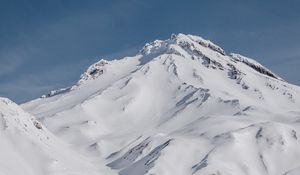 Preview wallpaper mountain, peack, snowy, slope, white, volcanic