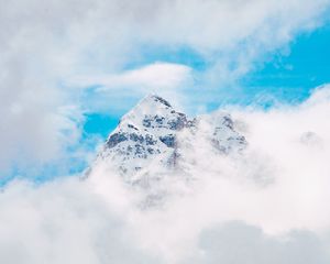 Preview wallpaper mountain, peak, clouds, height