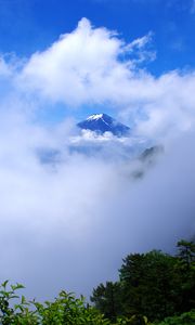 Preview wallpaper mountain, peak, clouds, height, landscape