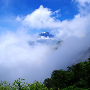 Preview wallpaper mountain, peak, clouds, height, landscape