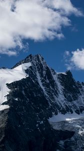 Preview wallpaper mountain, peak, clouds, snow, snowy