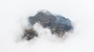 Preview wallpaper mountain, peak, clouds, fog, height