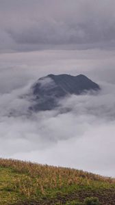 Preview wallpaper mountain, peak, clouds, view