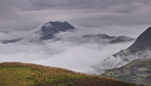 Preview wallpaper mountain, peak, clouds, view
