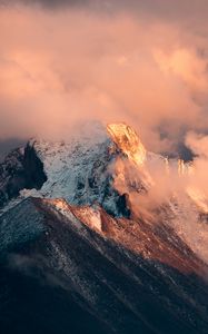 Preview wallpaper mountain, peak, clouds, snow, landscape