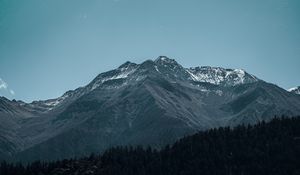 Preview wallpaper mountain, peak, forest, foothills, landscape