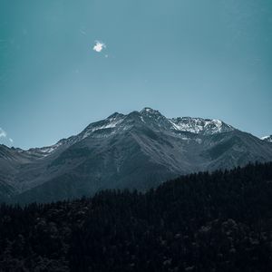 Preview wallpaper mountain, peak, forest, foothills, landscape