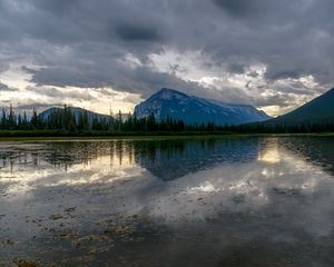 Preview wallpaper mountain, peak, lake, trees, reflection