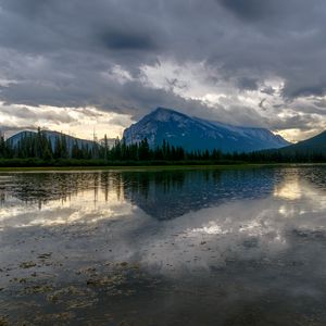 Preview wallpaper mountain, peak, lake, trees, reflection