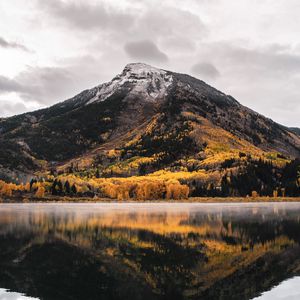 Preview wallpaper mountain, peak, lake, reflection, landscape