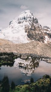 Preview wallpaper mountain, peak, landscape, lake, reflection
