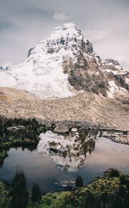 Preview wallpaper mountain, peak, landscape, lake, reflection