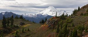 Preview wallpaper mountain, peak, landscape, nature, autumn