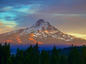 Preview wallpaper mountain, peak, rainbow, snowy, fog