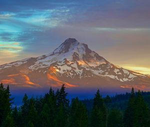 Preview wallpaper mountain, peak, rainbow, snowy, fog