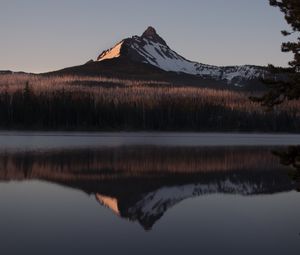 Preview wallpaper mountain, peak, reflection, lake, forest, landscape