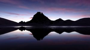 Preview wallpaper mountain, peak, silhouette, reflection