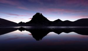 Preview wallpaper mountain, peak, silhouette, reflection
